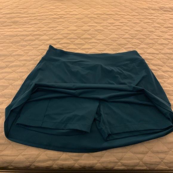 XL 24/7 Soma Skirt with built in shorts and pockets NWT - Picture 3 of 10
